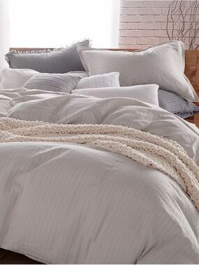 NEW DKNY “Pure Comfy” King Size Duvet Cover, Platinum, Cotton BOHO Minimalist